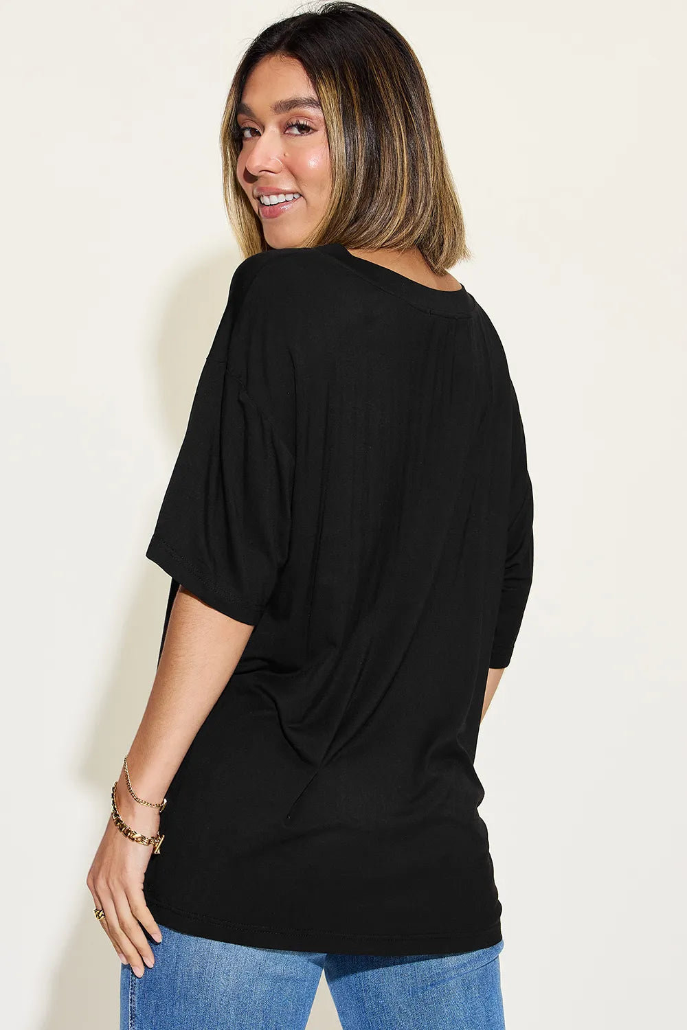Bamboo blend drop-shoulder v-neck oversized tee