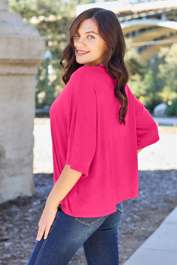 Drop-shoulder boxy round neck short sleeve tee