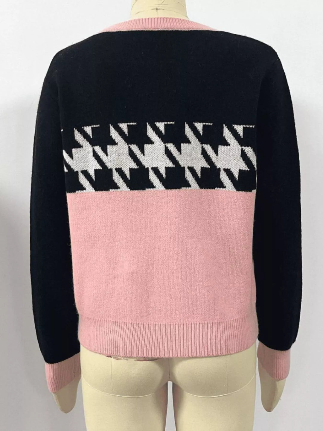 Color block houndstooth crew neck sweater