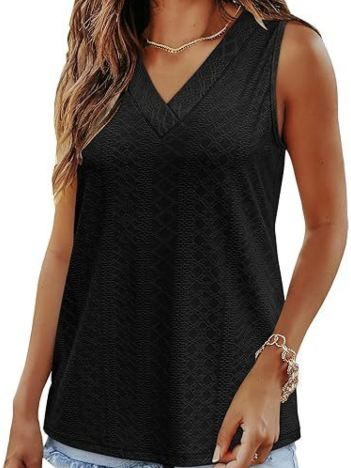 Eyelet V-neck sleeveless tank with diamond texture