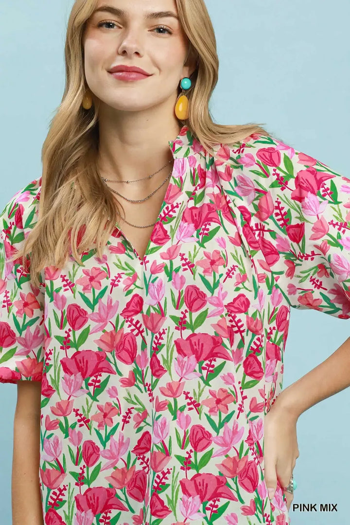 Floral split-neck puff sleeve blouse with scalloped hem