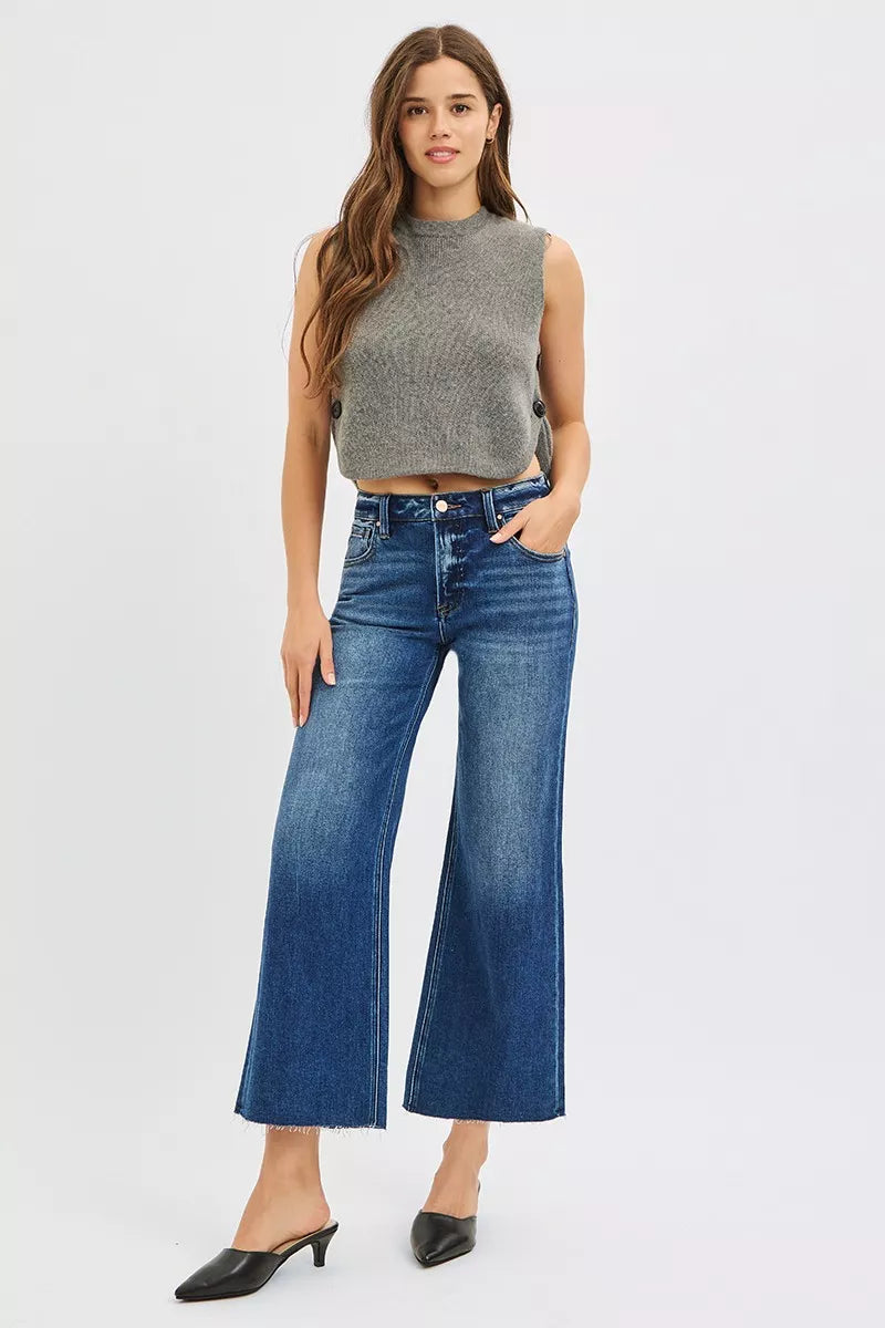 Mid-rise wide-leg cropped jeans with raw frayed hem