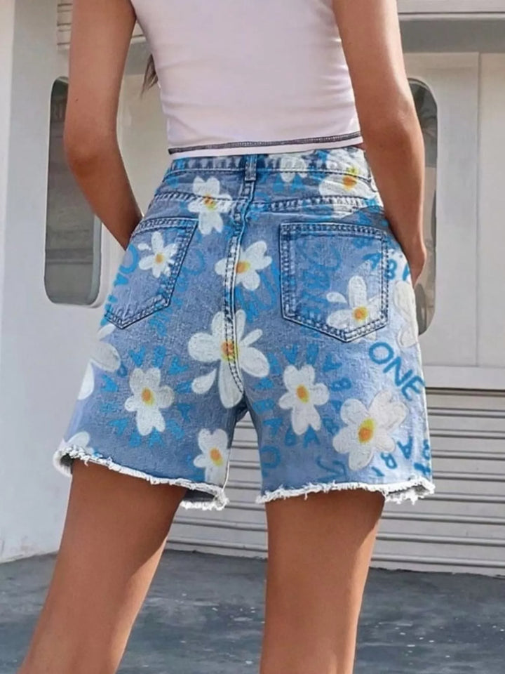 Frayed hem high-rise denim shorts with pockets