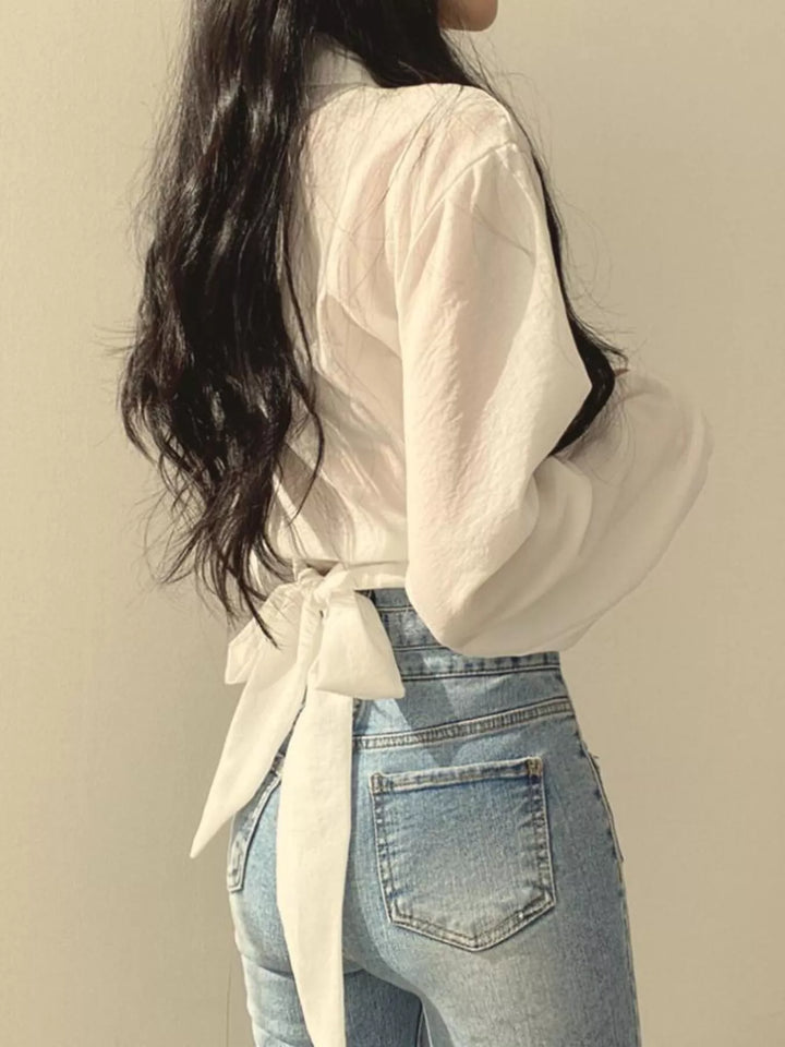 Twisted knot cropped shirt with long balloon sleeves