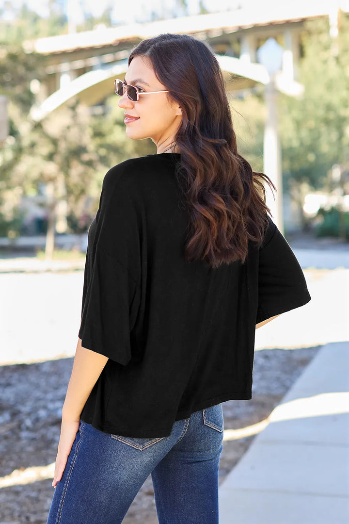 Drop-shoulder boxy round neck short sleeve tee
