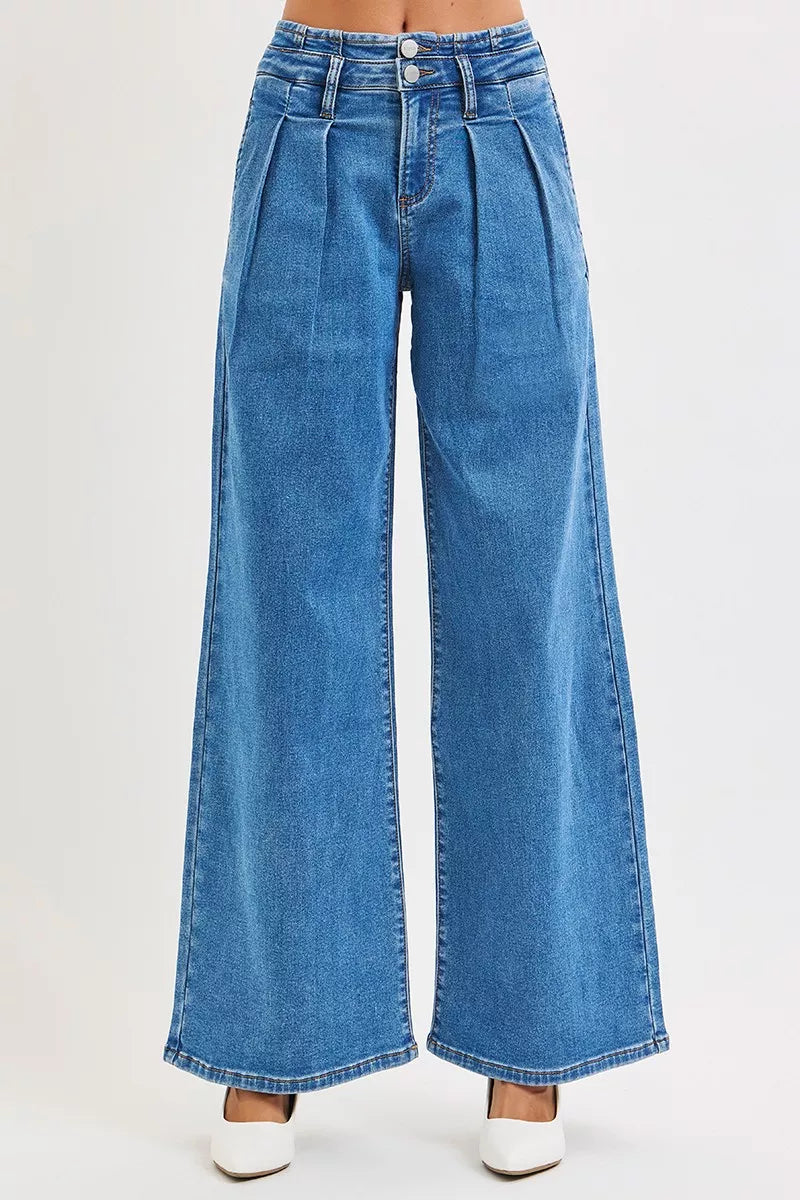 Pleated wide-leg mid-rise jeans with button waist