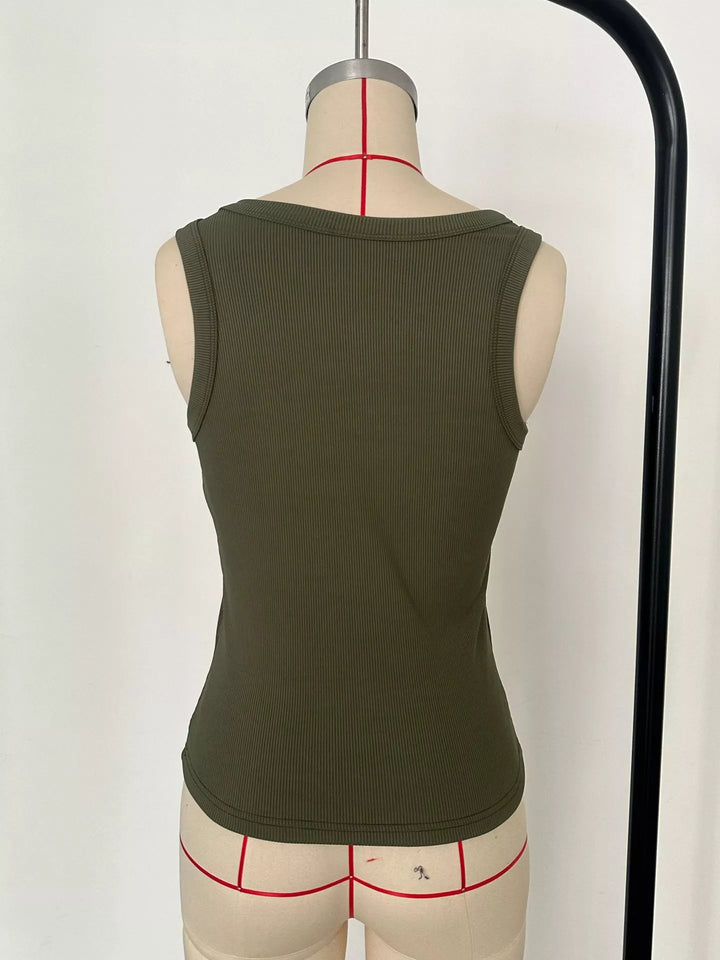 Ribbed knit cropped tank top with scoop neck