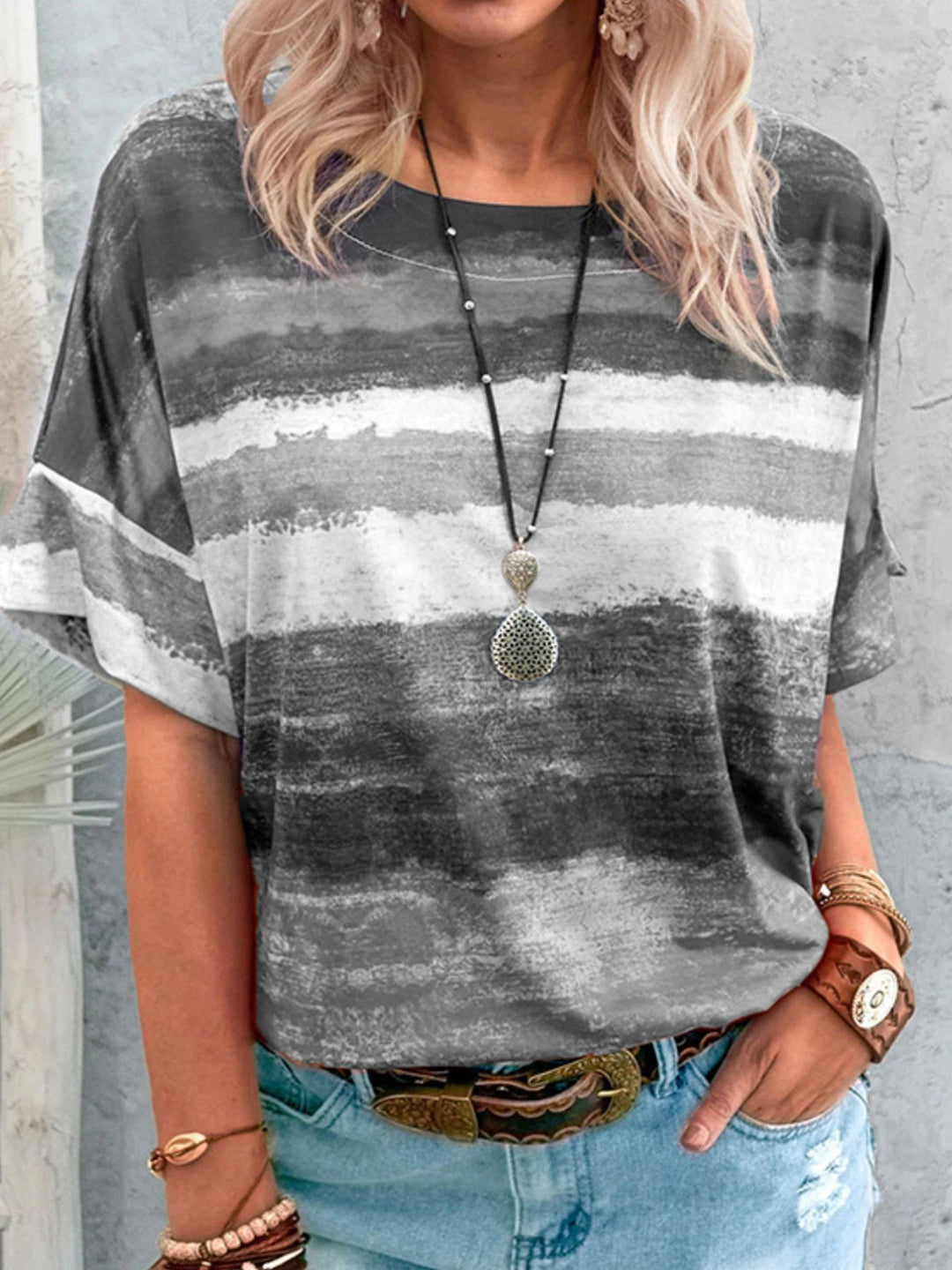 Grey Abstract stripe round-neck short sleeve t-shirt