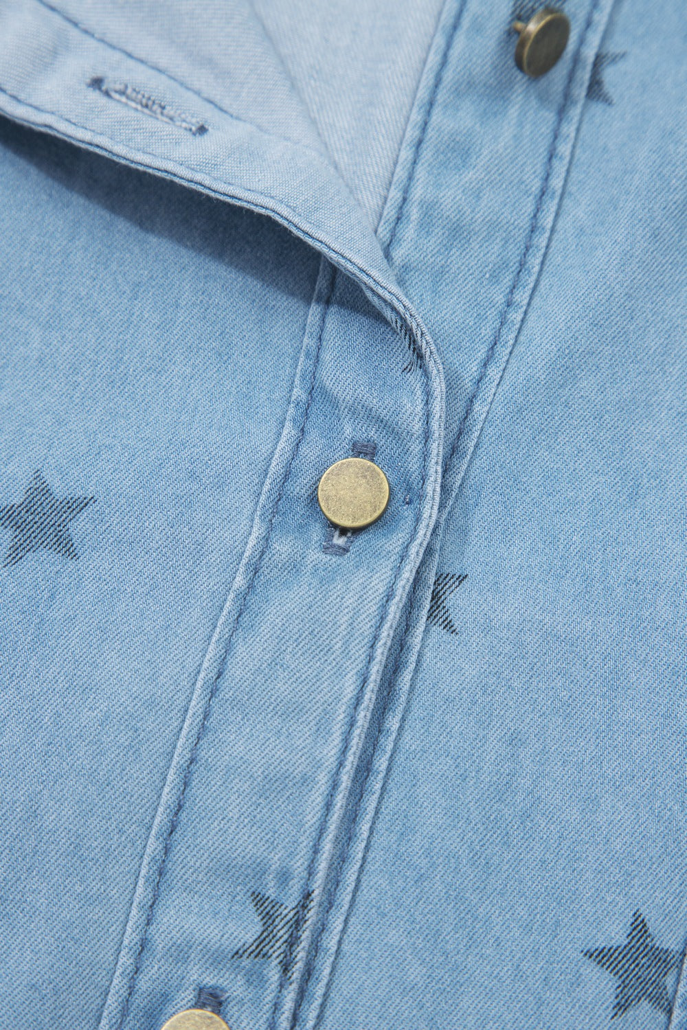 Star print short sleeve denim shirt with chest pockets