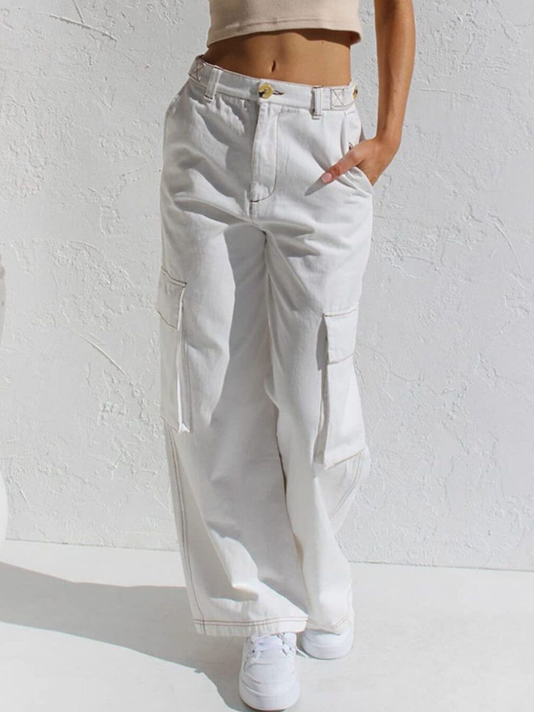 High-rise wide-leg cargo jeans with flap pockets