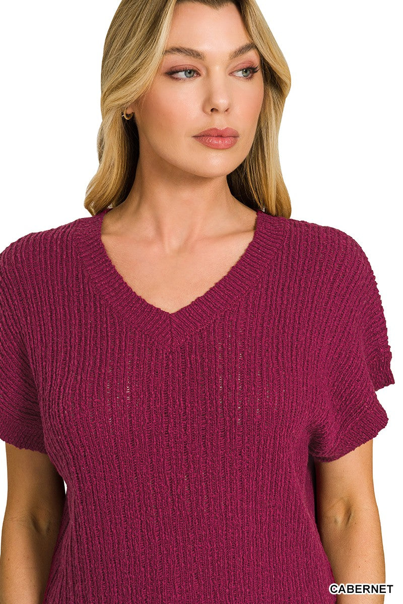 Textured knit cropped V-neck sweater with short sleeves