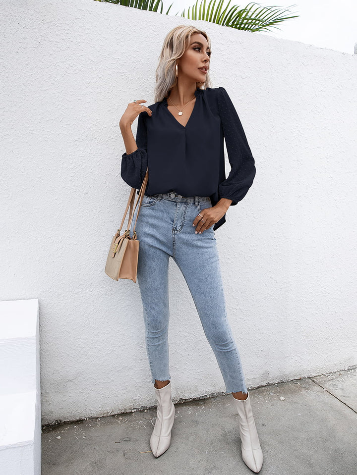 Swiss dot frill V-neck puff sleeve blouse