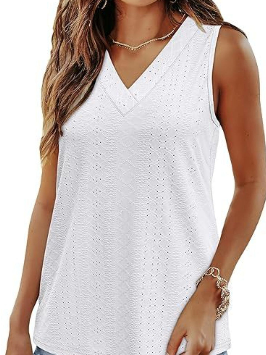 Eyelet V-neck sleeveless tank with diamond texture