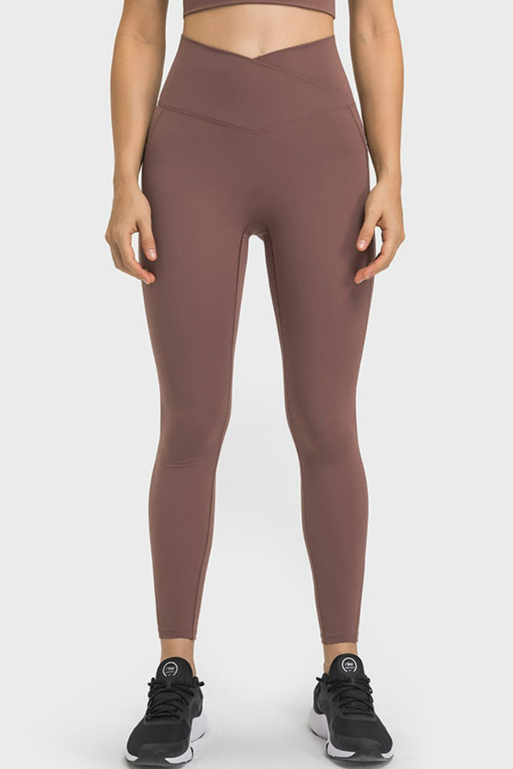Brown Crossover V-waist yoga leggings with side pockets
