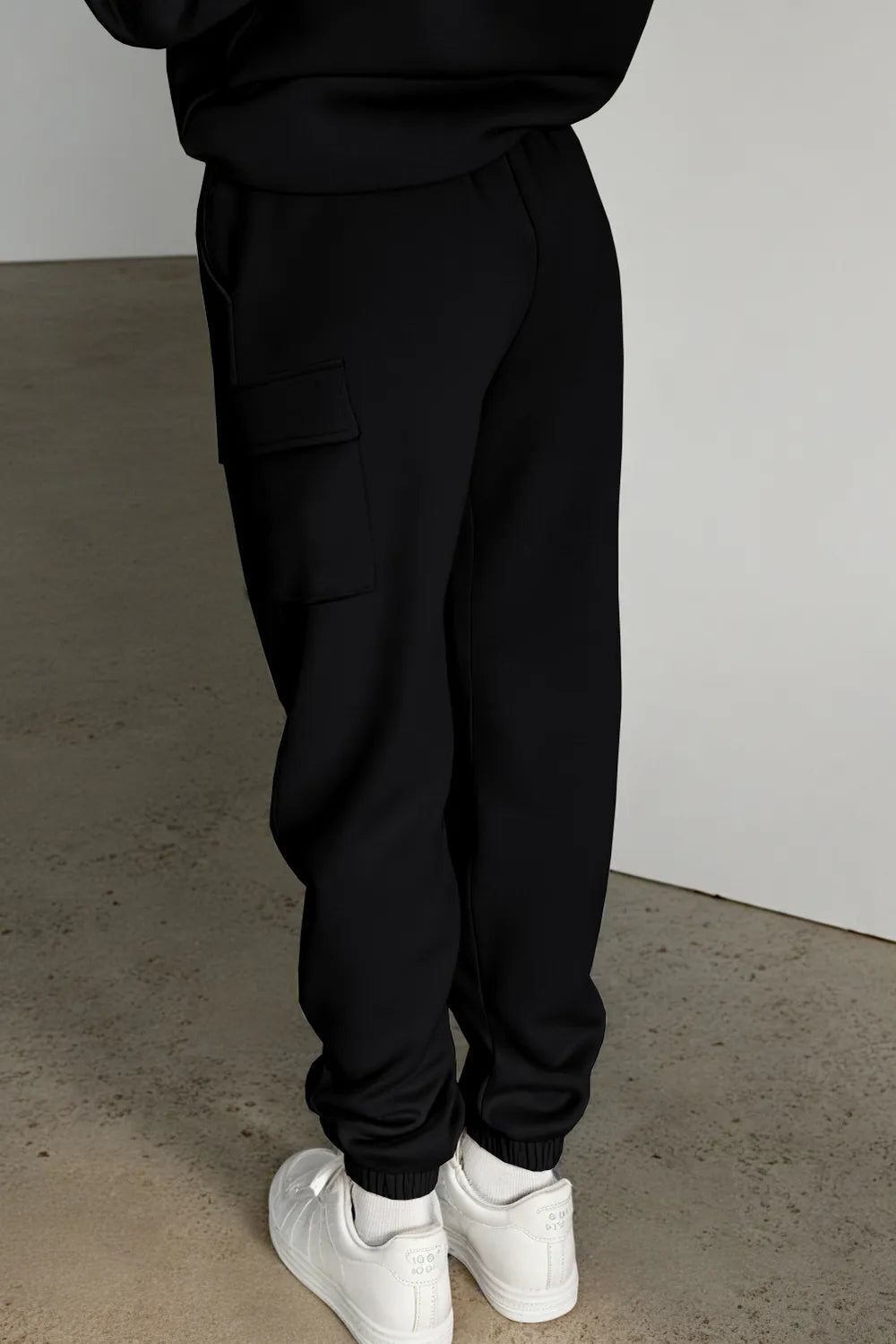 Cargo pocket joggers with elastic waist and ribbed cuffs
