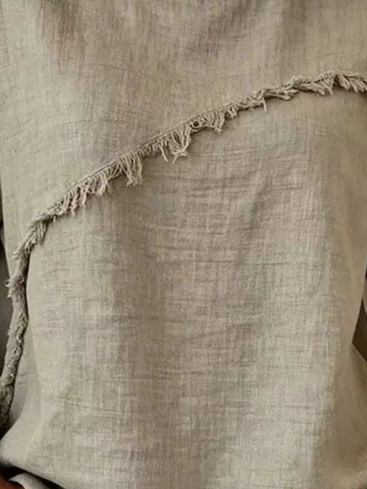 Frayed trim crew neck relaxed short sleeve top