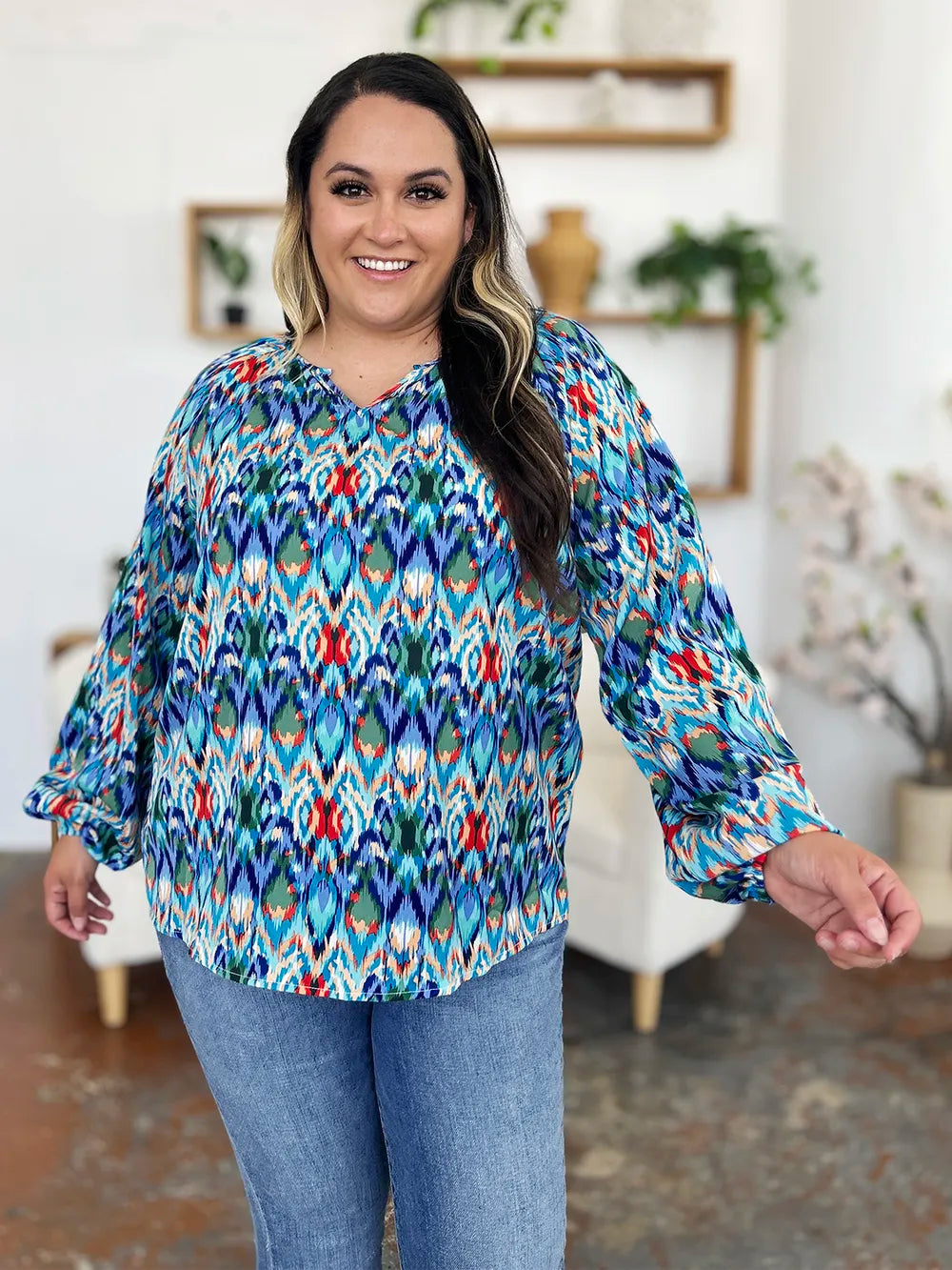 Abstract print balloon sleeve blouse with split neck