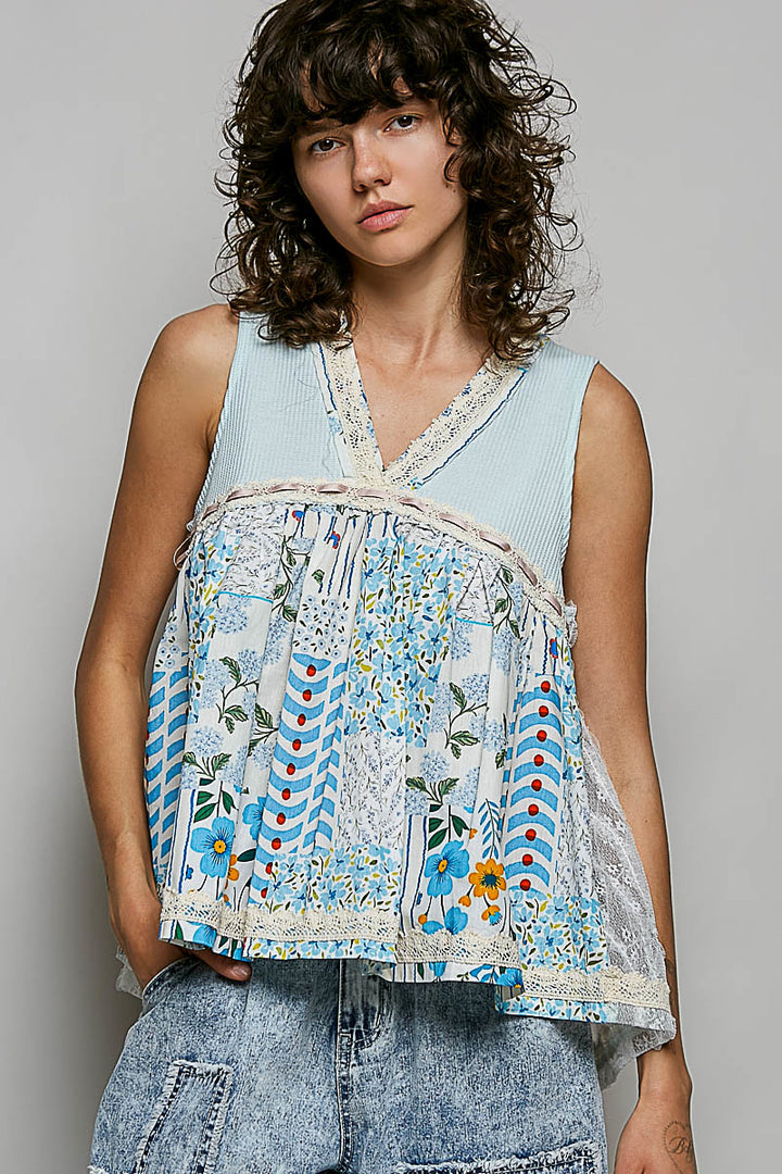 SODA CANDY Floral v-neck babydoll tank with lace trim