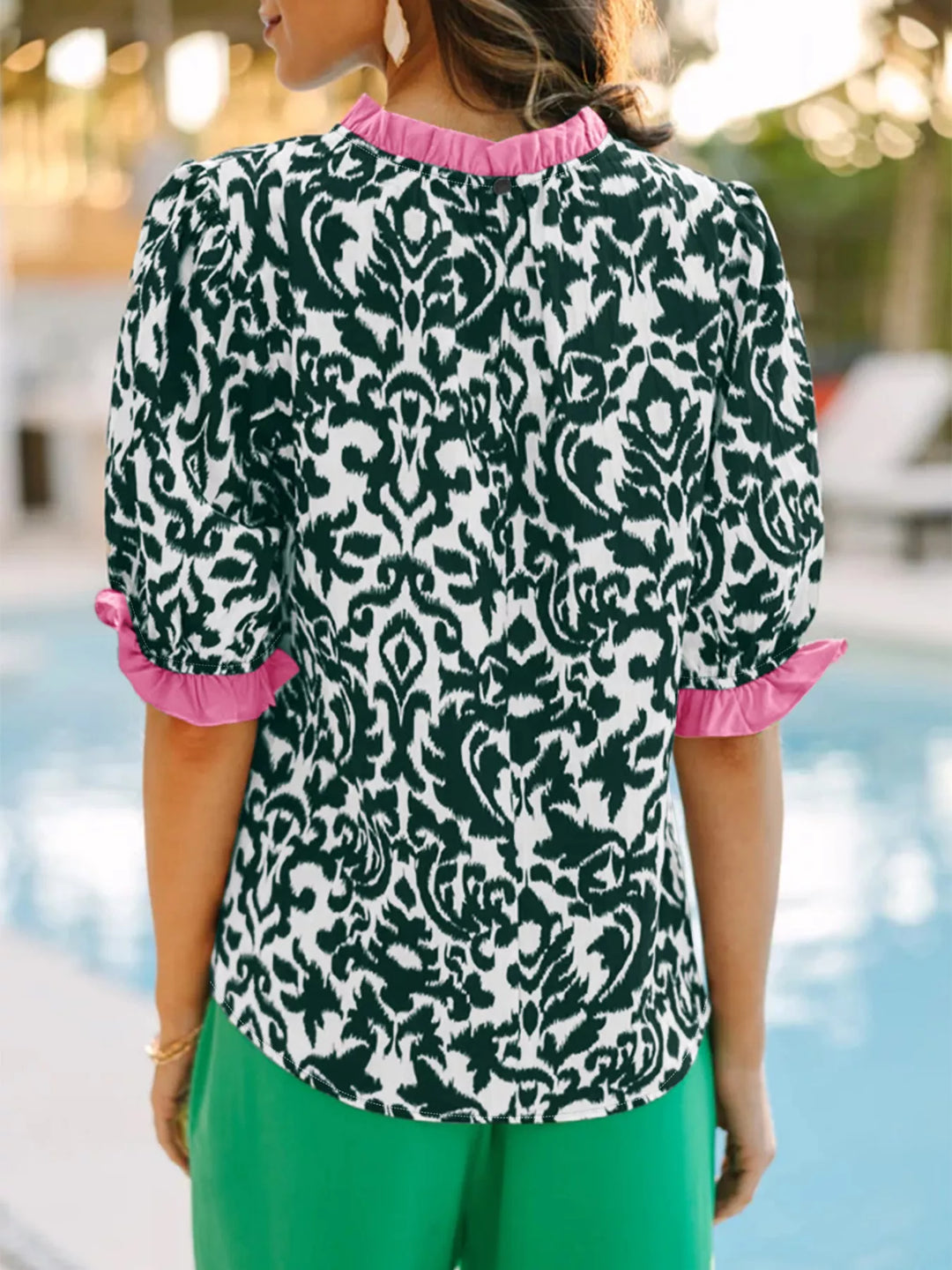 Ruffle contrast trim damask print puff sleeve blouse