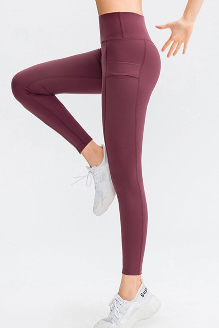 Wide waistband high-rise leggings with side phone pocket
