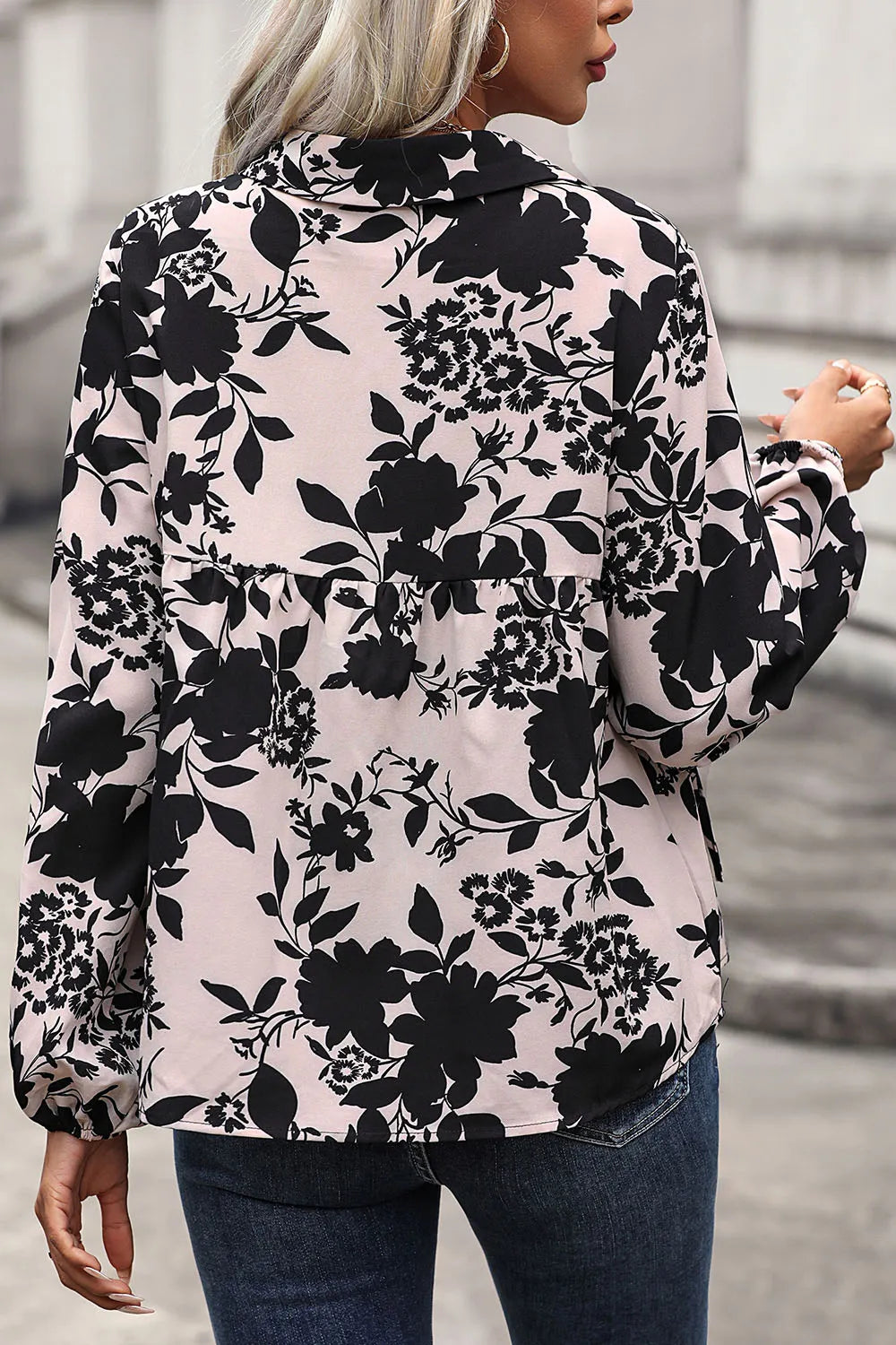 Floral print tie-neck balloon sleeve blouse