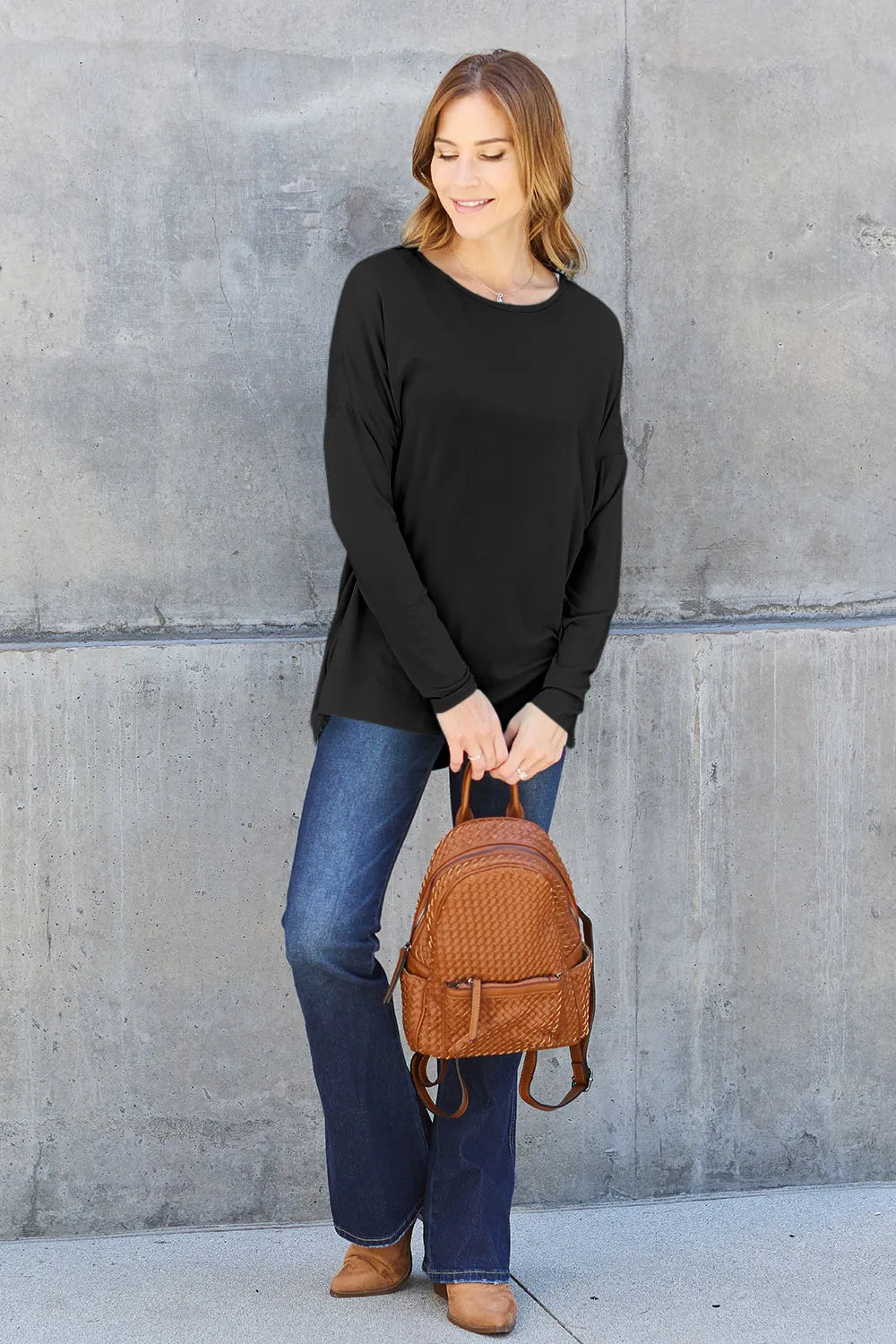 Dropped-shoulder round neck long sleeve knit top