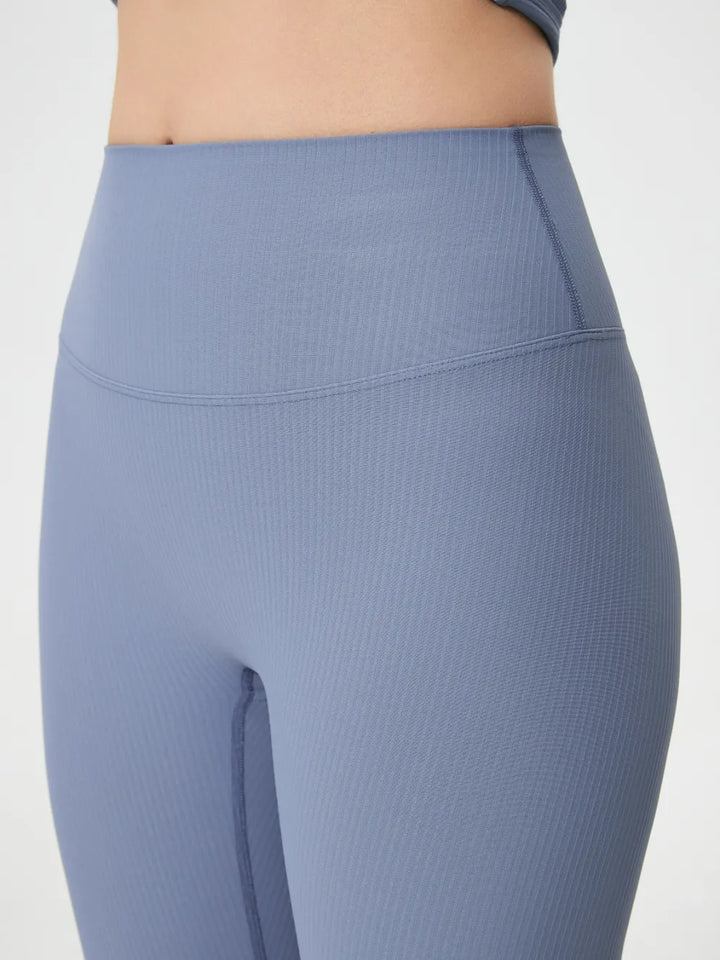 Ribbed high-waist active leggings with contoured waistband