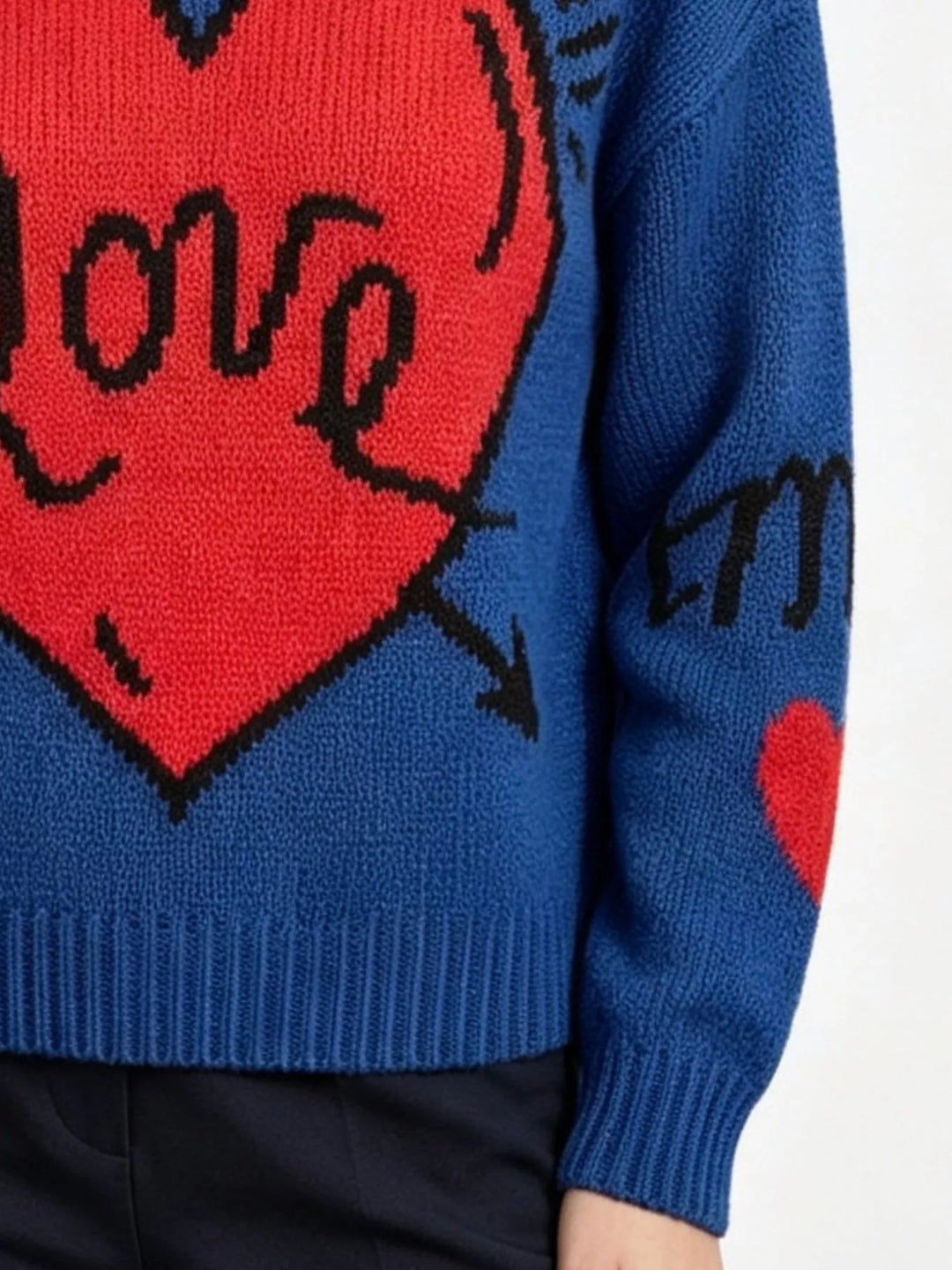 Heart and arrow graphic knit sweater with ribbed trim