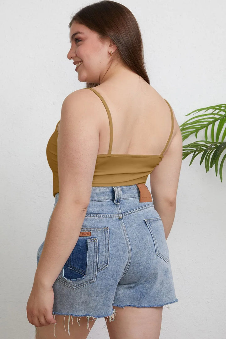 Round neck slim cami tank with spaghetti straps