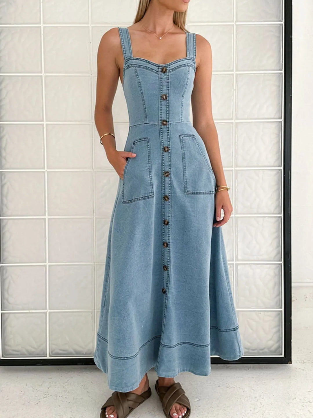 Sweetheart neckline button-front denim maxi dress with pockets