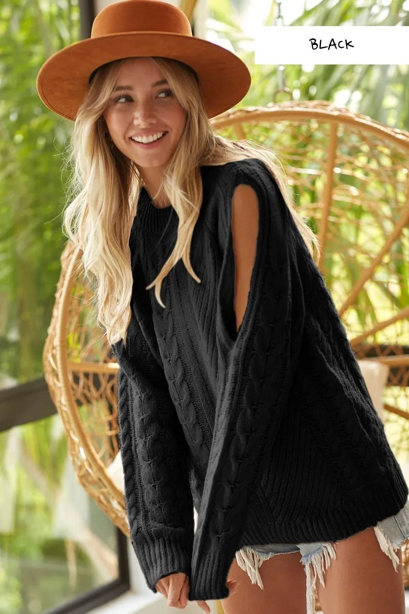 Cable-knit crew neck sweater with ribbed cuffs