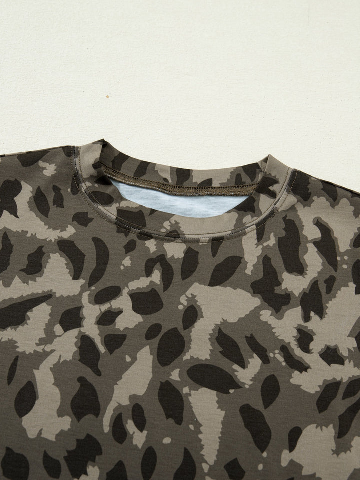 Leopard print mock neck fitted short sleeve tee