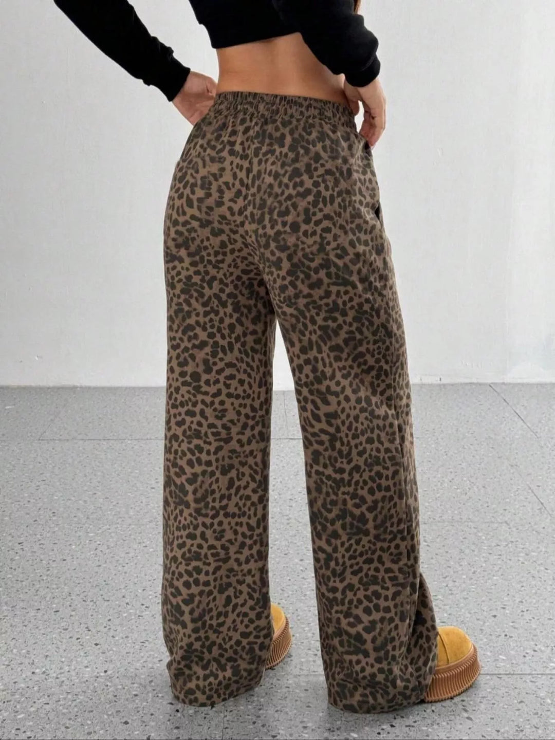 Leopard print wide-leg pants with drawstring waist