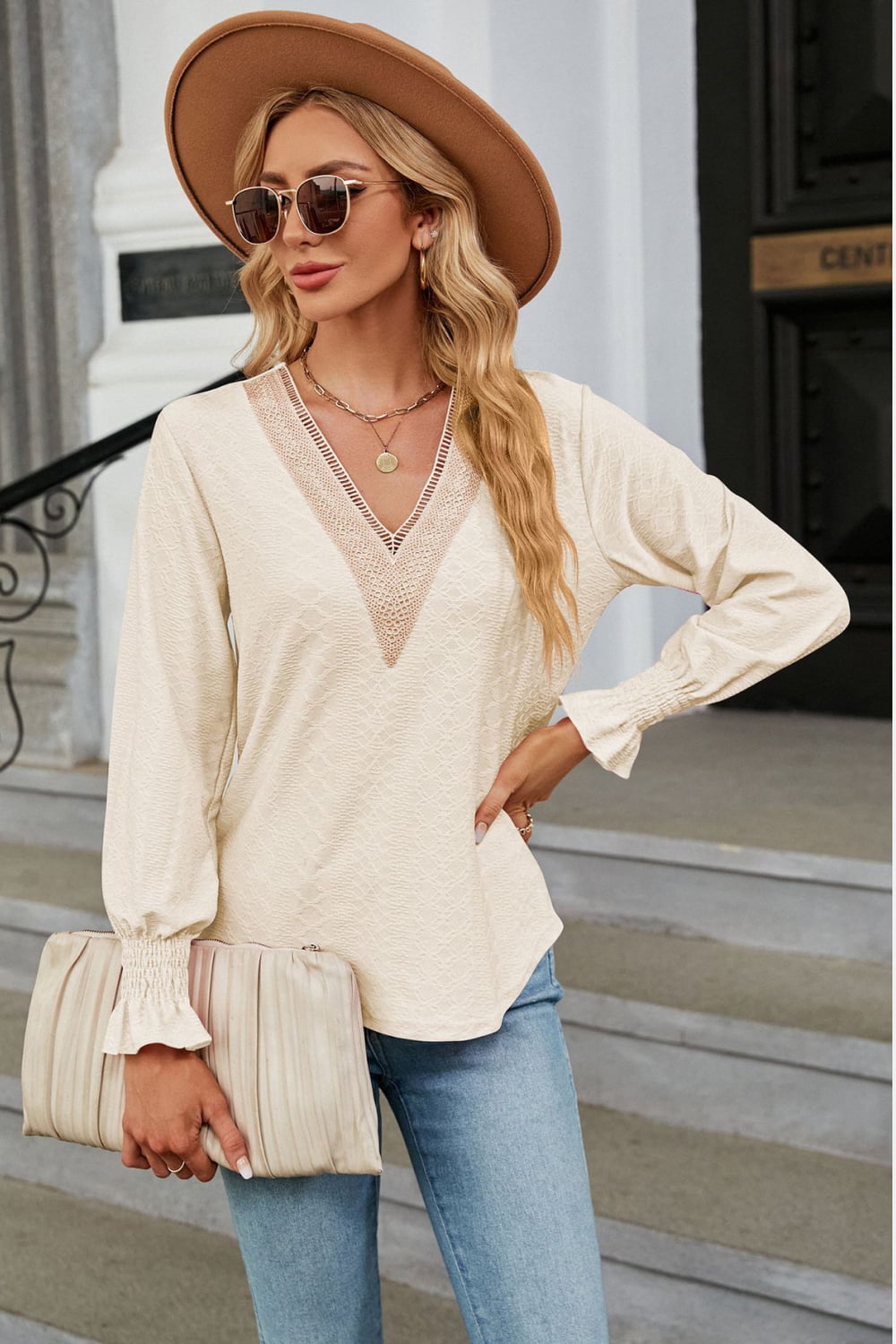 Contrast crochet V-neck blouse with flounce sleeves