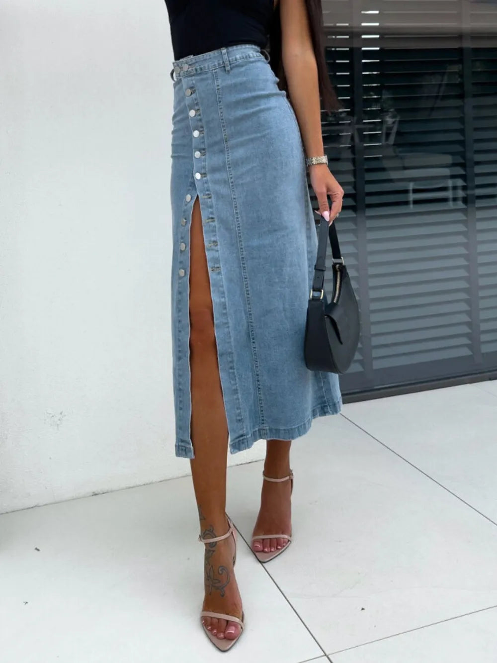High-waist front-button slit midi denim skirt