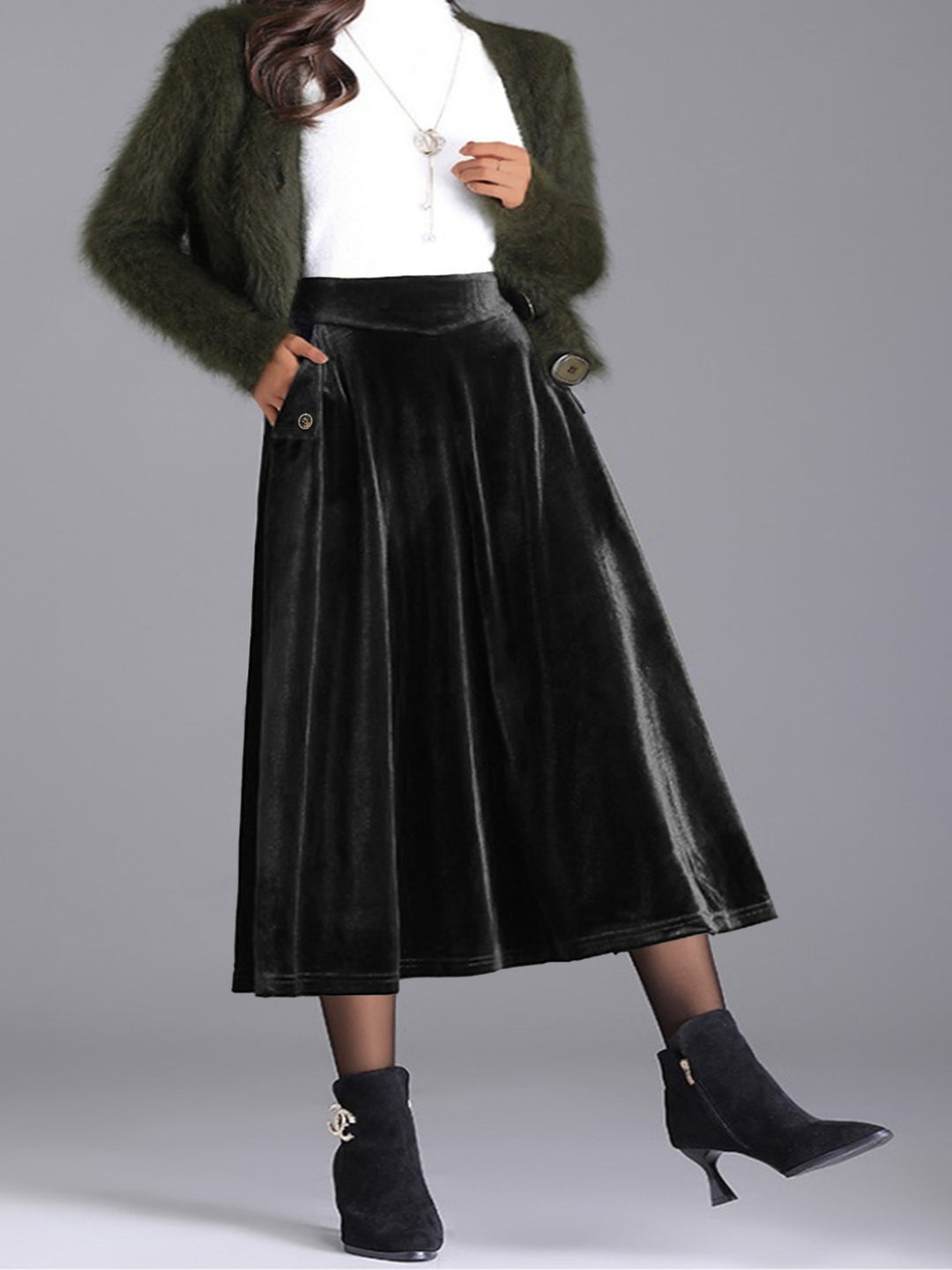 Plus size velvet A-line midi skirt with side pocket