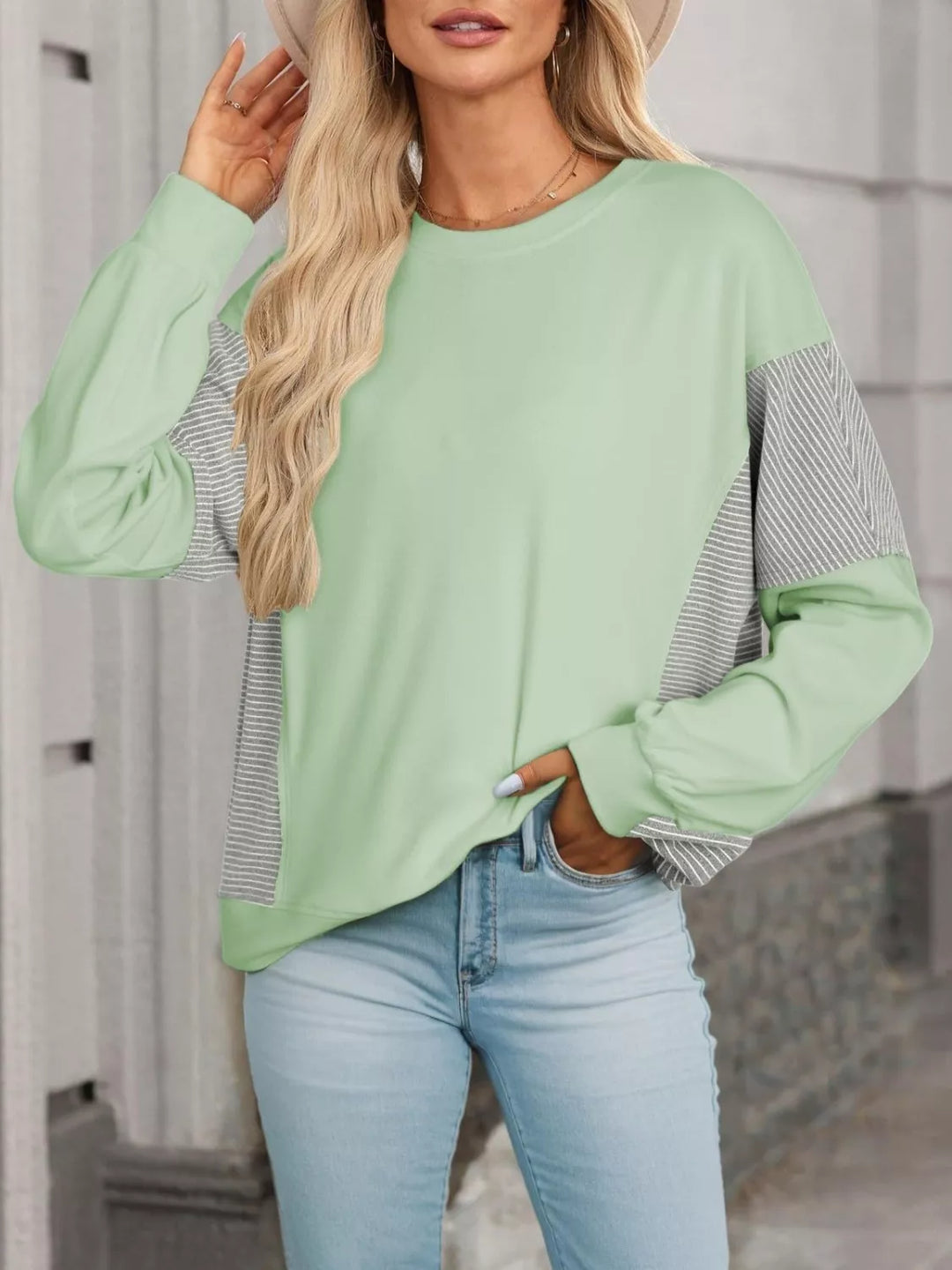 Gum Leaf Color-block striped drop-shoulder crew neck sweatshirt