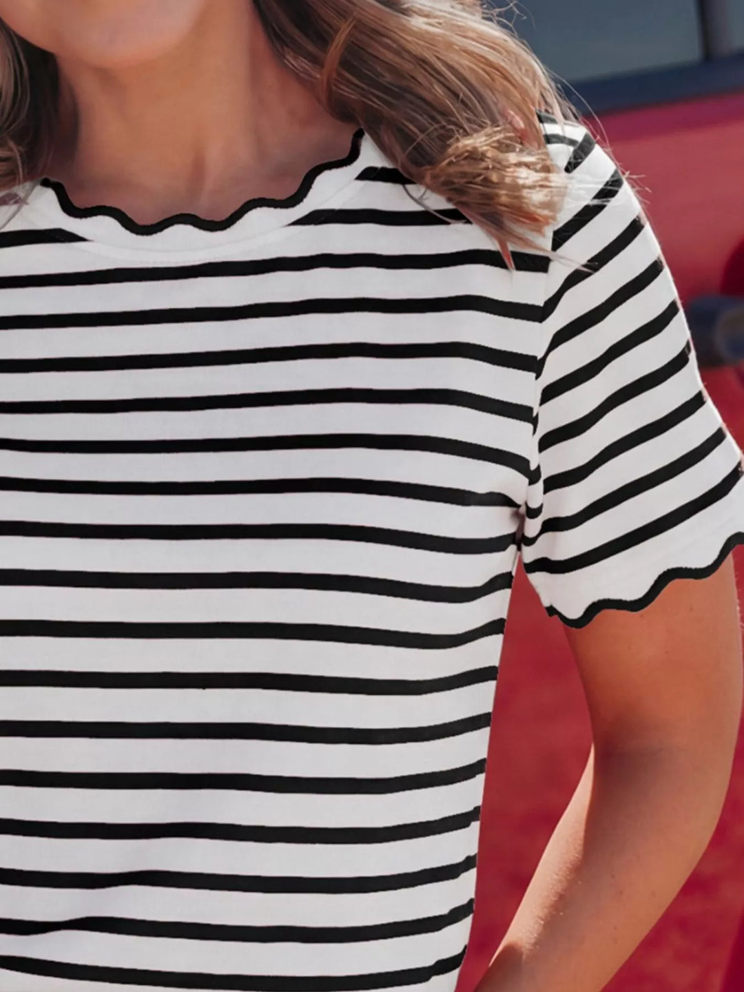Striped scallop-trim short-sleeve crew neck tee