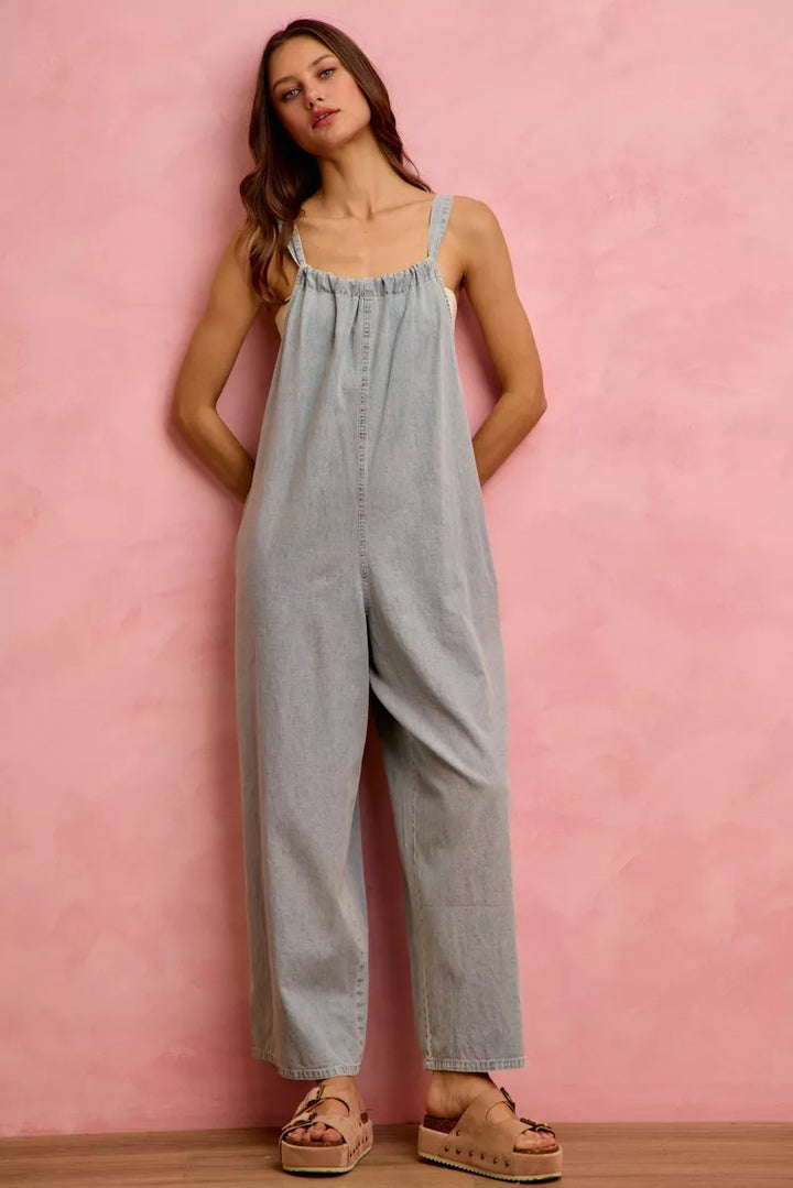 Wide-leg lightweight denim overalls with side pockets