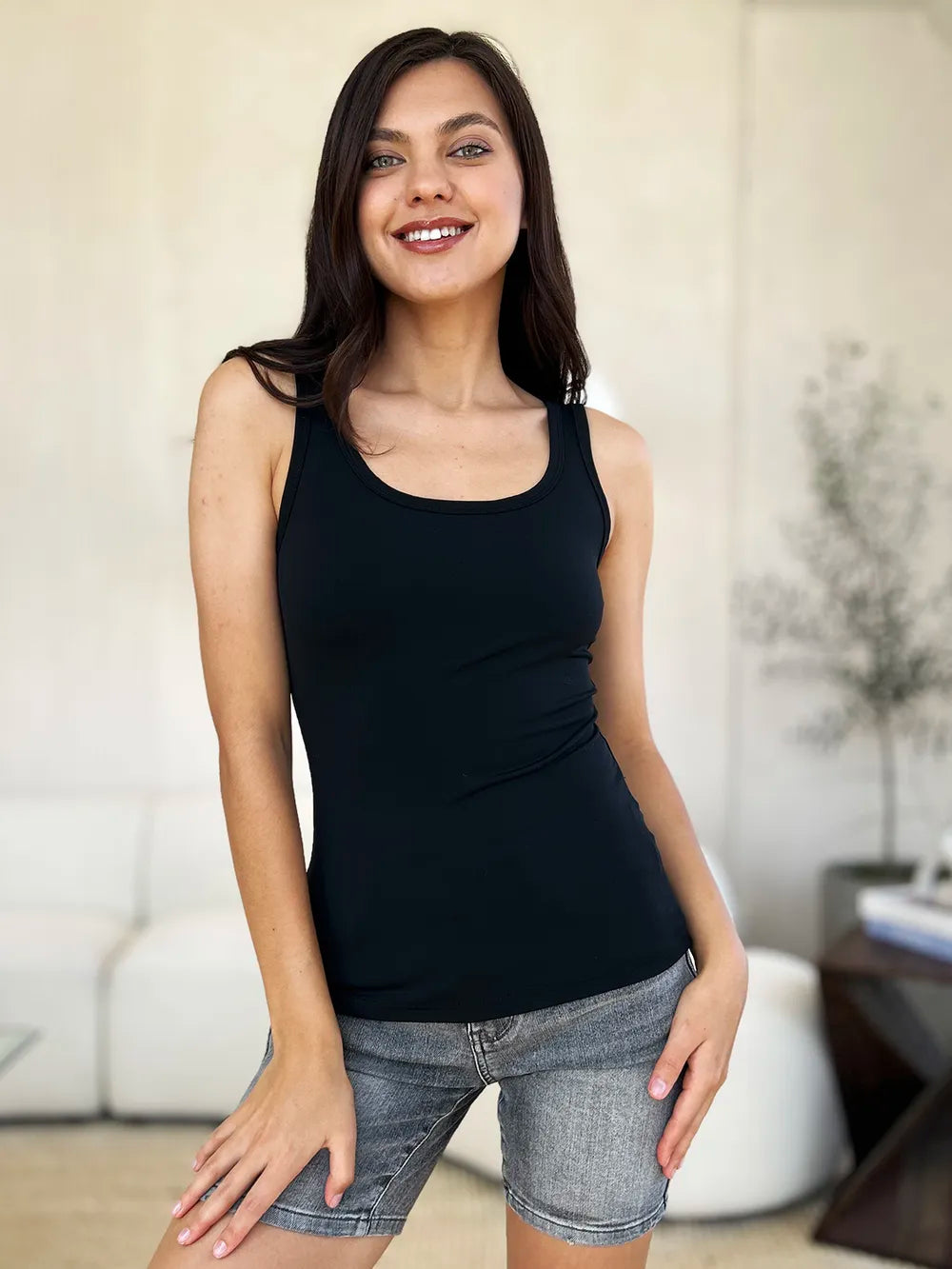 Square neck wide-strap tank top with stretch