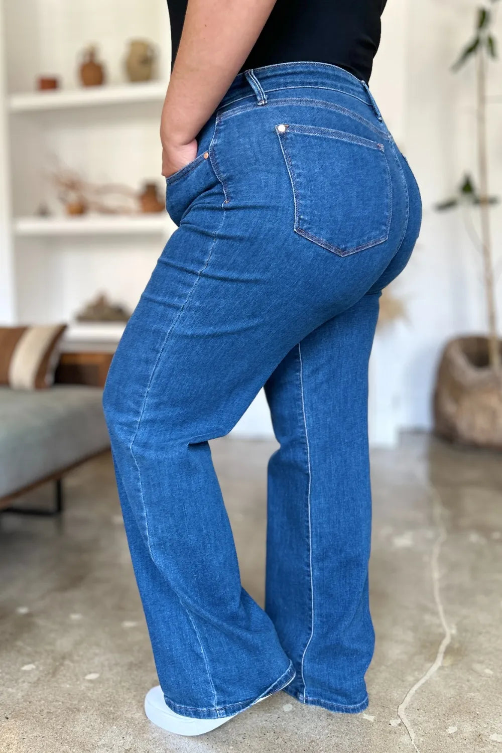 Judy Blue full-size high-rise straight-leg jeans
