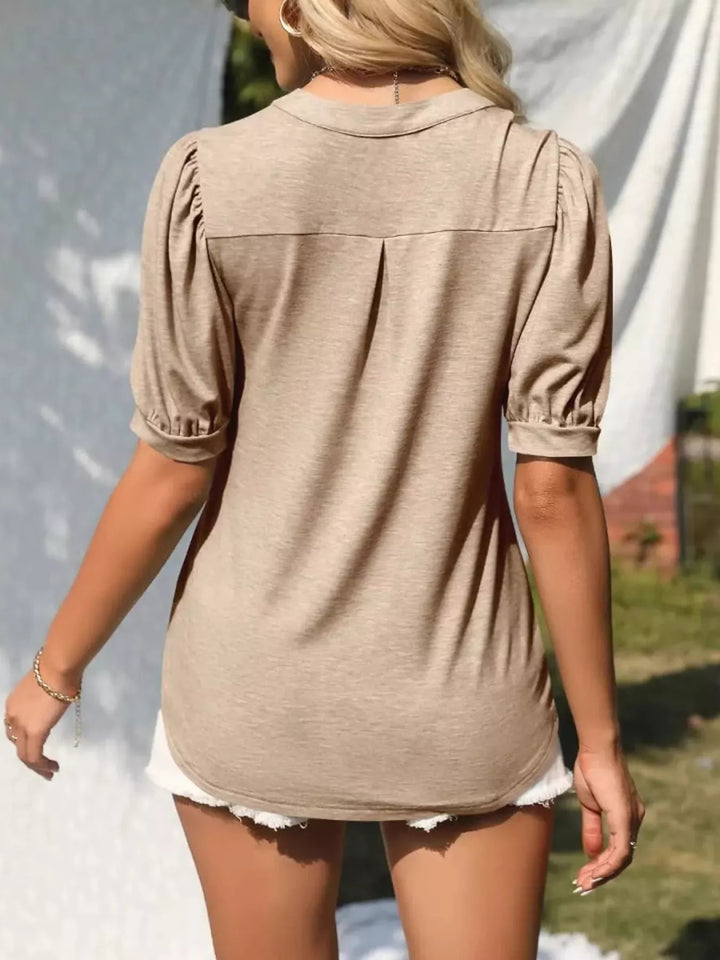 Short puff sleeve notched V-neck casual tee