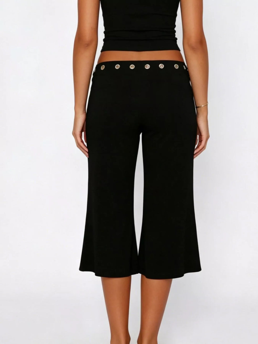 Mid-rise wide-leg capri pants with gold-button waistband