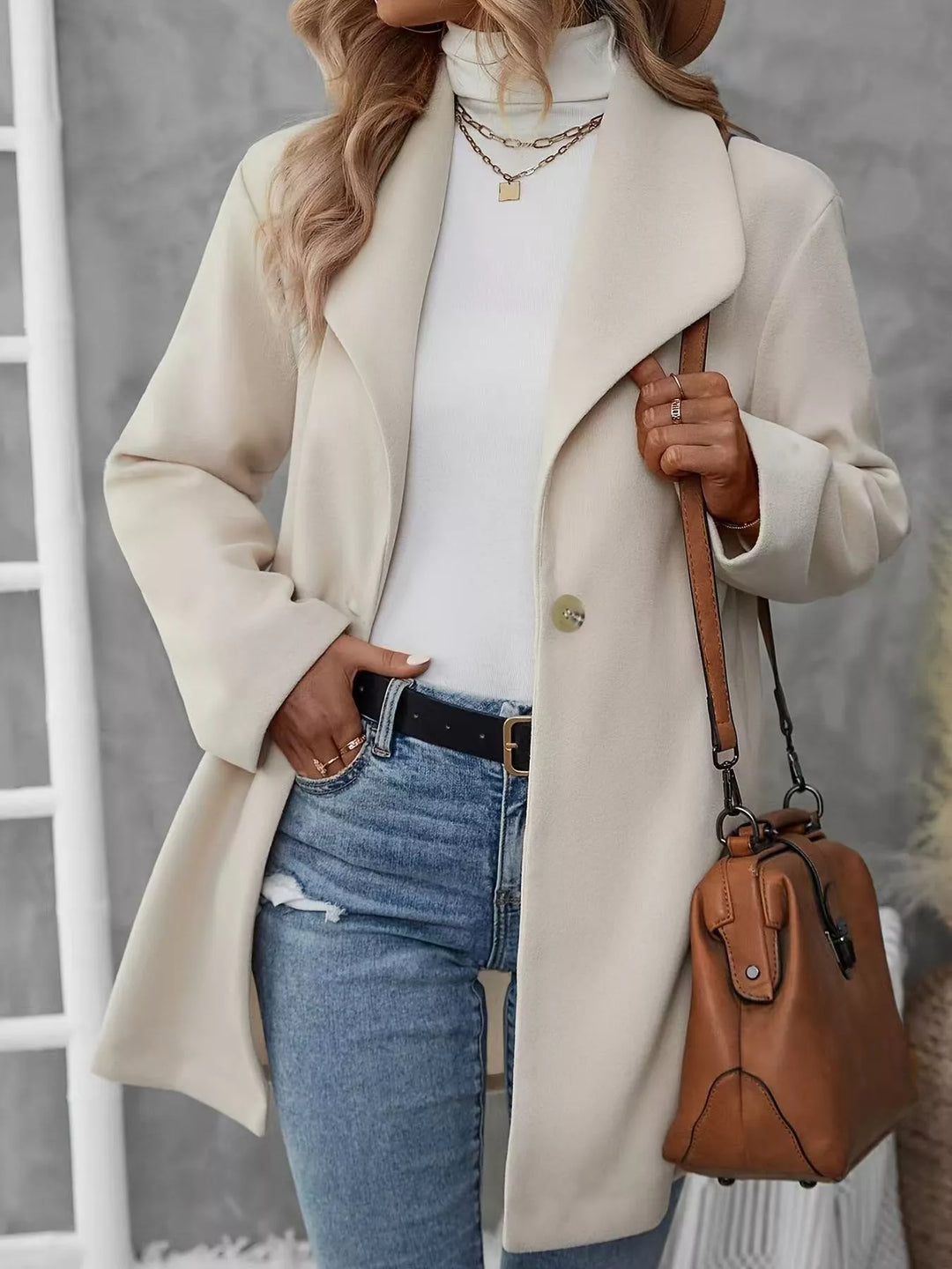Single-button lapel collar mid-length overcoat