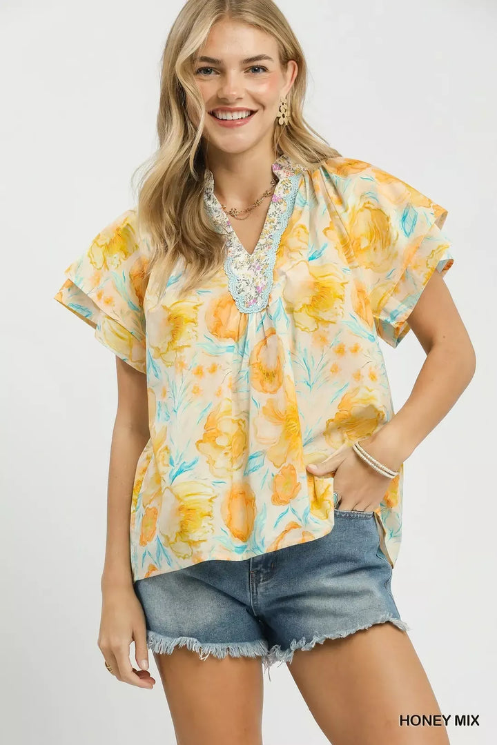 HONEY MIX Mixed floral V-neck blouse with crochet trim and flutter sleeves
