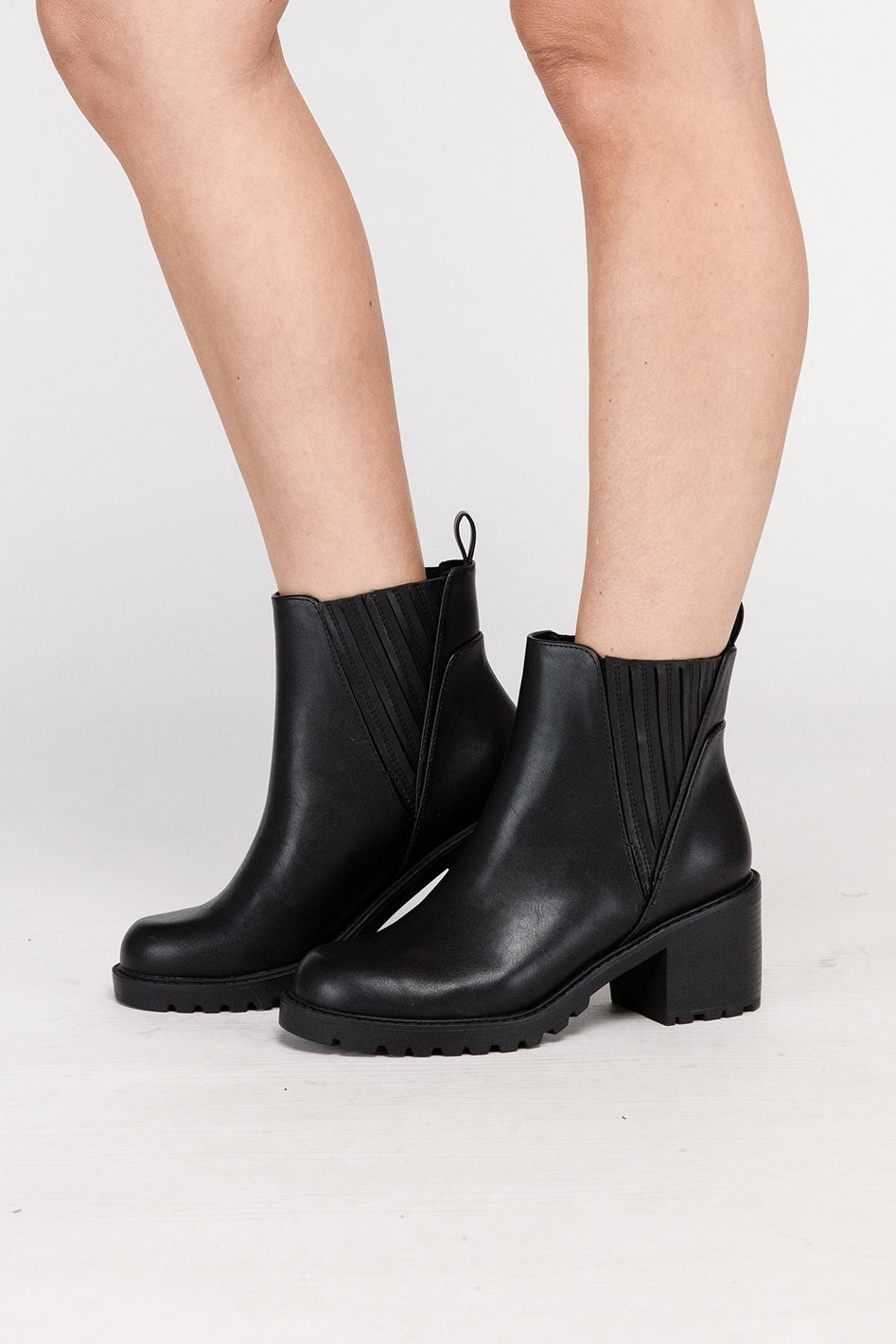 WISELY Ankle Bootie - Azoroh