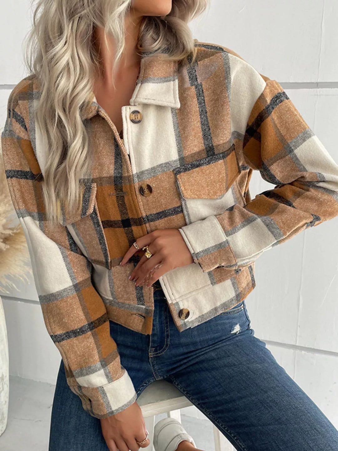 Plaid cropped shacket with chest pockets and button front