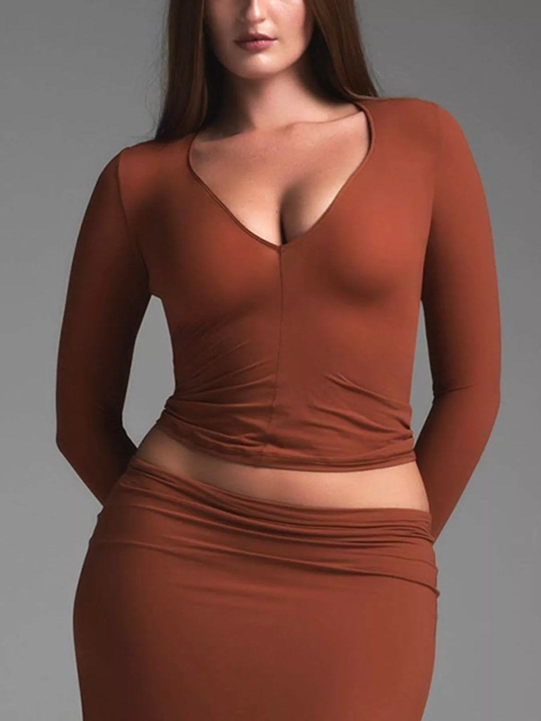 Plunge V-neck long sleeve fitted crop top