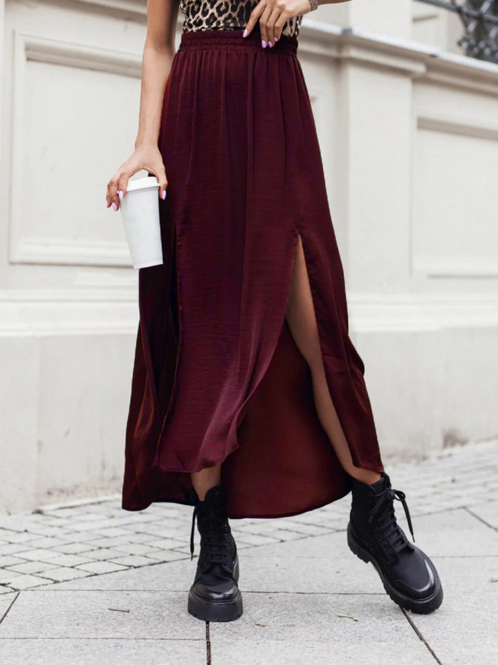 Burgundy High-slit pull-on maxi skirt with elastic waist