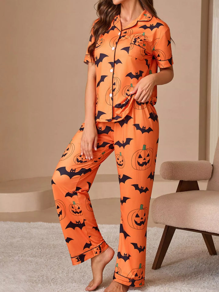 Pumpkin and bat print short sleeve pajama set with piped trim